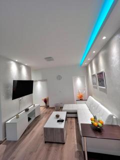 Hugolina LUX - Belgrado - 5