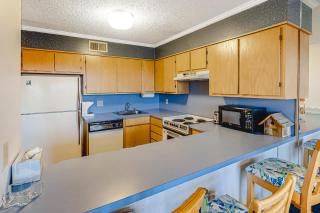 Our Place At The Beach 202E - 7