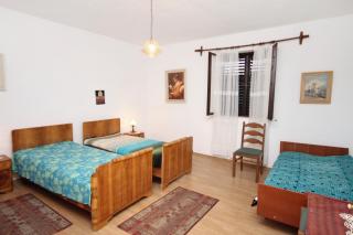 Apartments with a parking space Supetar, Brac - 6026 - Supetar - 1