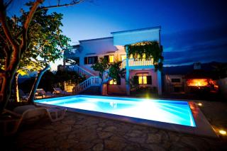 Seaside apartments with a swimming pool Vinjerac, Zadar - 6187 - 9