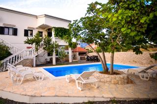 Seaside apartments with a swimming pool Vinjerac, Zadar - 6187 - 4