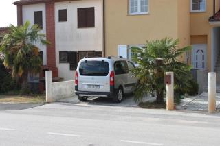Apartments for families with children Stinjan, Pula - 7423 - 1