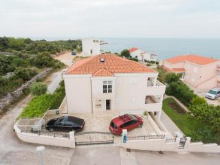 Apartments by the sea Razanj, Rogoznica - 7484 - Ražanj - 1