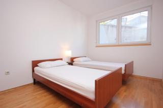 Apartments with a parking space Split - 7590 - 1