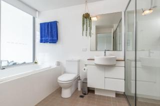 Waterline 102 - Forster - 1