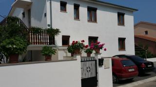 Family friendly apartments with a swimming pool Pula - 7610 - Pula - 8