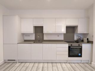 Hounslow Central Apartments - Hounslow - 5