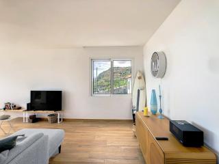 Villa Omar by LovelyStay - 1