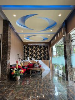 Dnaiko Syariah Hotel - Bukittinggi - 7