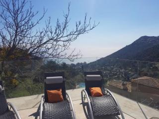 Luxurious, Quiet, and Peaceful, 3 floor villa, 5km from Monaco - La Turbie - 5