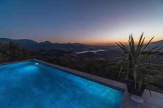 Villa Fahrenheit - 2