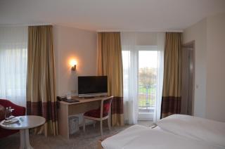 Castell Hotel & Restaurant - Leinsweiler - 3