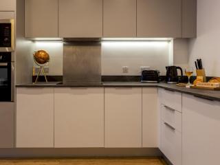 Pass the Keys Super Luxurious 1 Bed Apartment Jewellery Q - Birmingham - 5