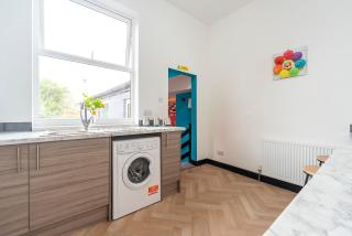 Funky 2BR 3Beds Central Location Street Parking - Hull - 3