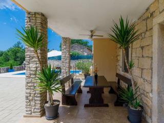 Holiday Home Šterna by Interhome - Brajkovići - 2