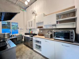 Warm White Hua Hin House - 2