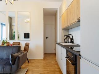 Sunny 2BR Flat - Top Location - Amazing Balcony - Bucarest - 7