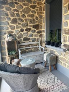 Cottage Philmaries - - 8