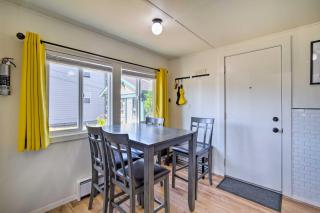 North Bend Home with Cornhole Court and Putting Green - North Bend - 2