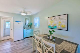 Lakeside Crescent City Cottage Boat and Dock! - Crescent City - 4