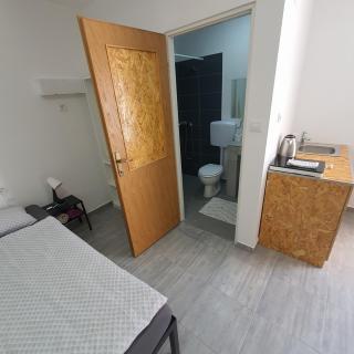 Budget Apartment LeLo Center 4 - Osijek - 4
