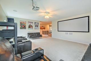 Private Pool and Hot Tub Family Home in Gilbert - 1