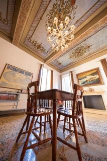 Anna's House - 5