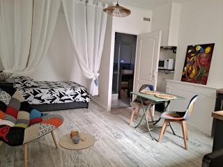 studio cosy meublé, terrasse et patio pour vélo - Rochefort - 0