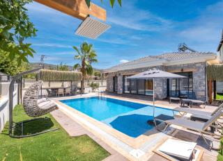 Müstakil havuzlu jakuzili tatil villası - Fethiye - 0