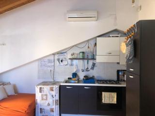 Cagliari Elmas Airport Beautiful Mansarda - 2