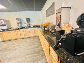 FairBridge Inn & Suites Cuero - 1