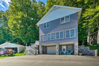 Lakefront Newaygo Home - Private Dock, Kayaks - 8