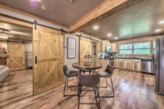 Ruidoso Cabin with Patio - Walk to Midtown! - 3