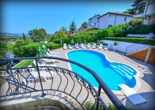 Villa Aspen Guest House - Primorsko - 4