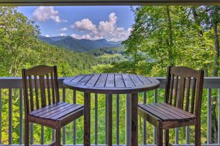 Mountain Escape with Stunning Views! - Franklin - 9