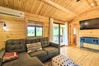 Grill and River Access Tiny Cabin in Sparta! - Sparta - 8
