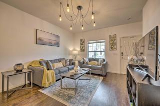 Resort Villa with Pool Access about 7 Mi to Disney! - 5