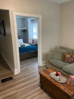 Adorable Bungalow - 5