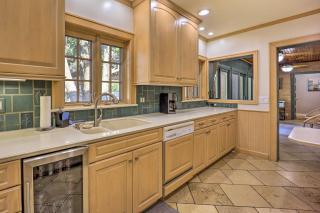 10 Mi to Grand Lake Home with Game Room in Jay! - 3