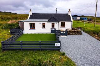 No. 6 - the little house that gives you a hug - Trumpan - 2