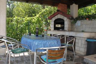 Apartments by the sea Medveja, Opatija - 7722 - 2