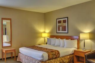 Best Western Peace Arch Inn - Surrey - 7