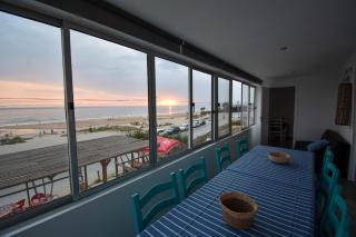 Rock’s Beach Spot Front - Costa da Caparica - 0