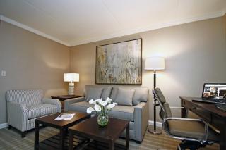 Ethan Allen Hotel - Danbury - 9