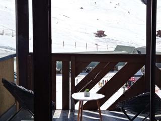 Charmant appartement rénové, 4 pers, 28m², accès direct pistes, balcon et équipements modernes - FR-1-545-37 - 4