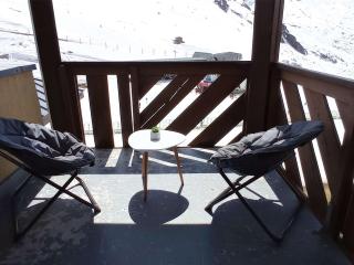 Charmant appartement rénové, 4 pers, 28m², accès direct pistes, balcon et équipements modernes - FR-1-545-37 - 2