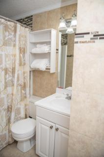Stroll to Slopes, Village Area, Ski in-out MtLodge 269 - Snowshoe - 1