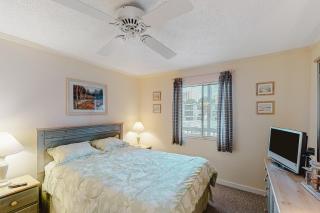 Our Place At The Beach 202D - 5