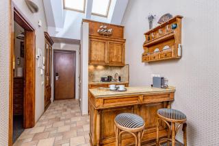 White Lily Apartment - 1