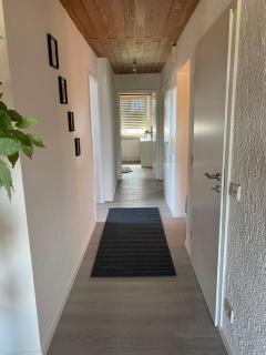 Möblierte Wohnung 4 Zimmer Wohnung - Schloß Holte-Stukenbrock - 1